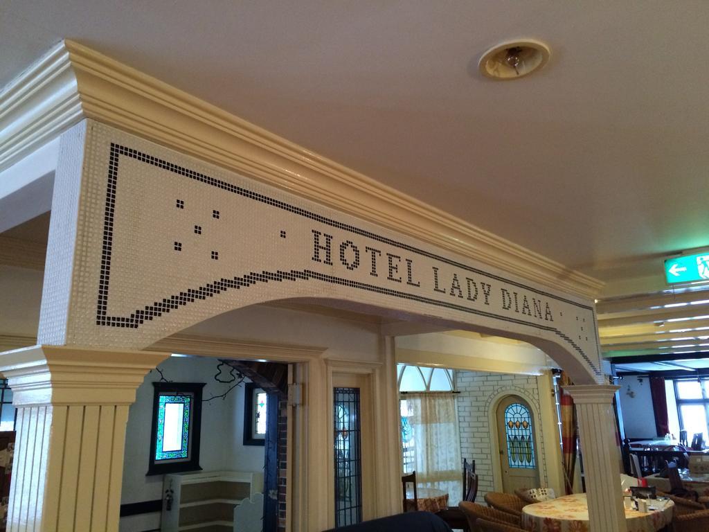 האקובה Hotel Lady Diana & St. Georges מראה חיצוני תמונה